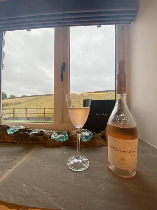 Luxury Detached Peak District Stone Barn - Dog Friendly Villa Hazelwood Eksteriør billede