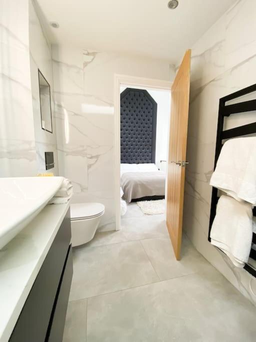 Luxury Detached Peak District Stone Barn - Dog Friendly Villa Hazelwood Eksteriør billede