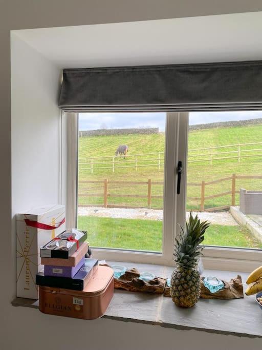 Luxury Detached Peak District Stone Barn - Dog Friendly Villa Hazelwood Eksteriør billede