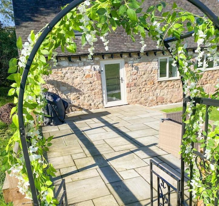 Luxury Detached Peak District Stone Barn - Dog Friendly Villa Hazelwood Eksteriør billede